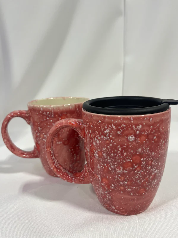 The Home/Office Mug with Lid are shown. There are two red mugs with white spots.